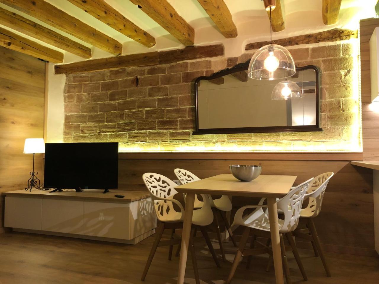 Apartament Piteus Centre San Lorenzo de Morunys Exteriör bild