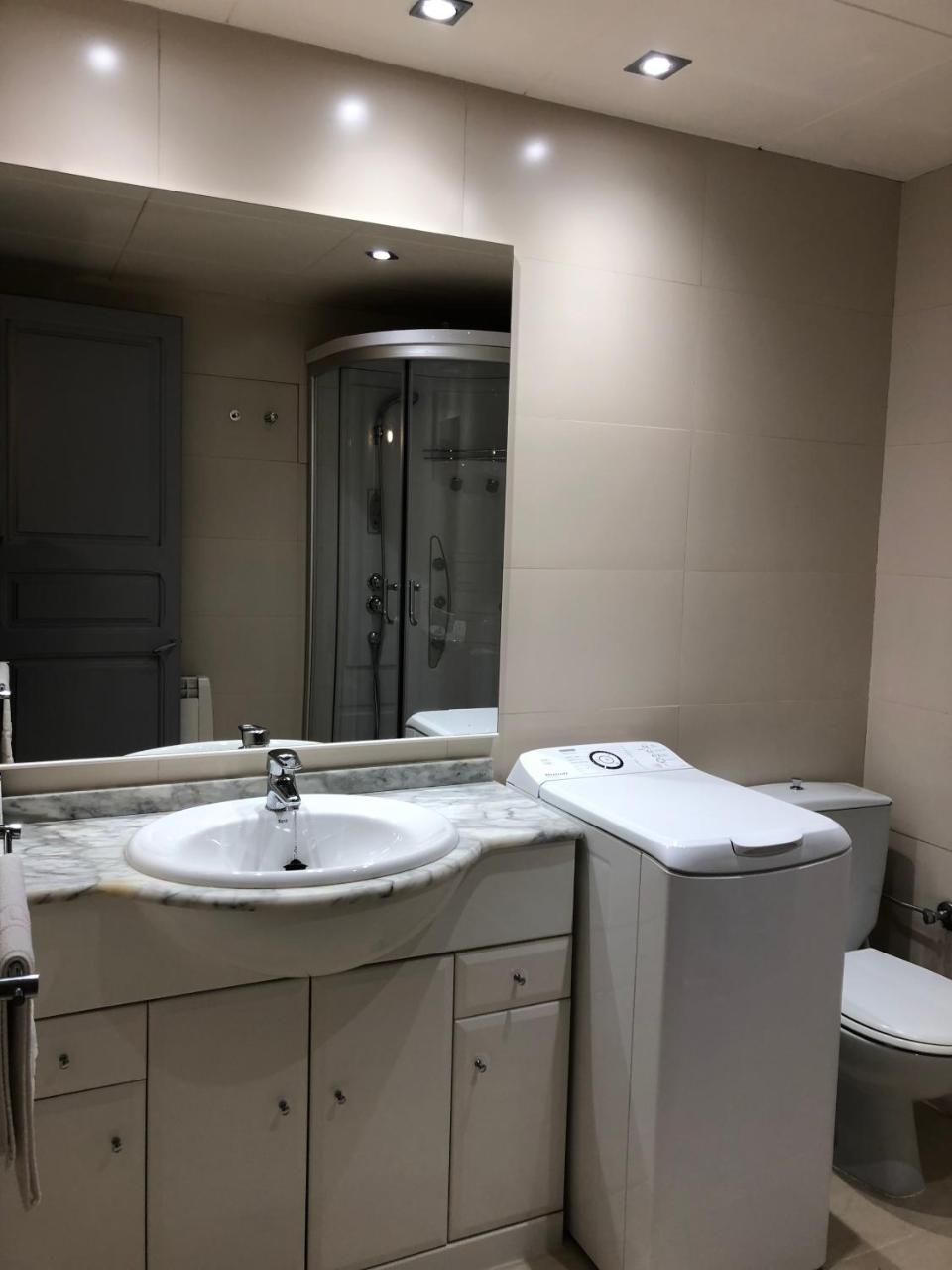 Apartament Piteus Centre San Lorenzo de Morunys Exteriör bild